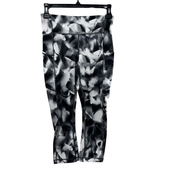 Lululemon Speed Up Crop 21" Blush Blossom Alpine White Black Size 4 - Picture 1 of 10